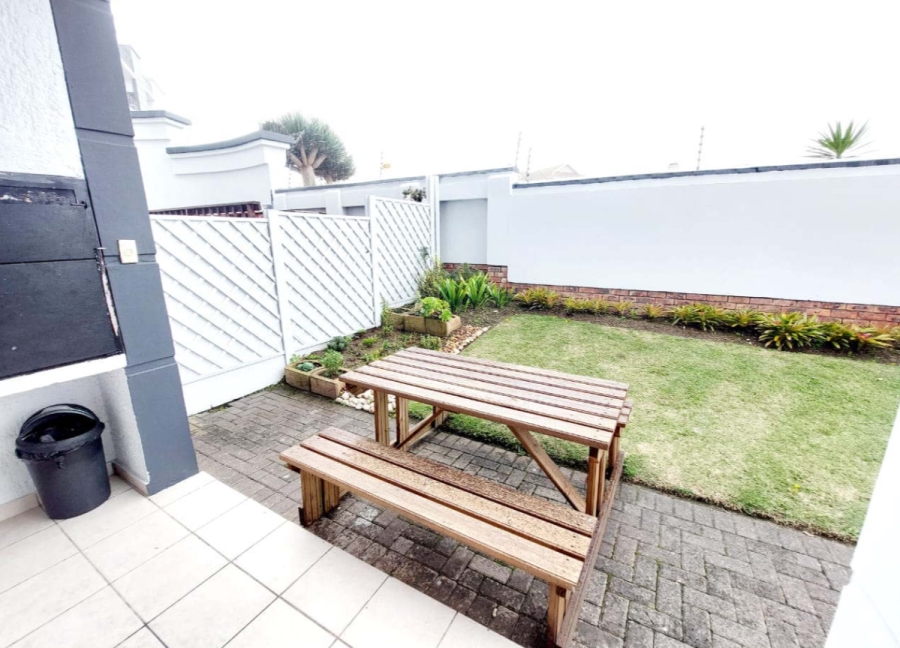3 Bedroom Property for Sale in Reebok Western Cape